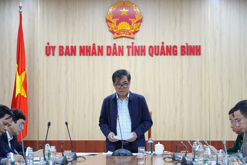 Đồng chí Đoàn Ngọc Lâm, Phó Chủ tịch Thường trực UBND tỉnh, Trưởng ban chỉ PCDBĐV đạo kết luận tại hội nghị. 