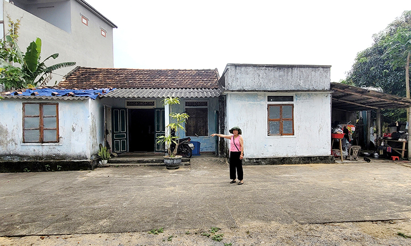 Ngôi nhà bà Hoàng Thị Hương nằm hoàn toàn trong tuyến giao thông nối Đông-Tây đã được quy hoạch.