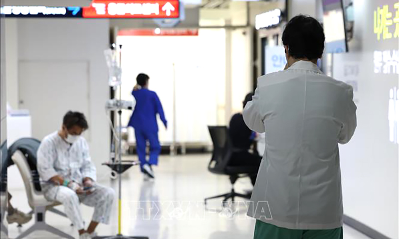 Bên trong khoa cấp cứu của một bệnh viện ở Seoul, Hàn Quốc ngày 1/3/2024. Ảnh minh họa: Yonhap/TTXVN