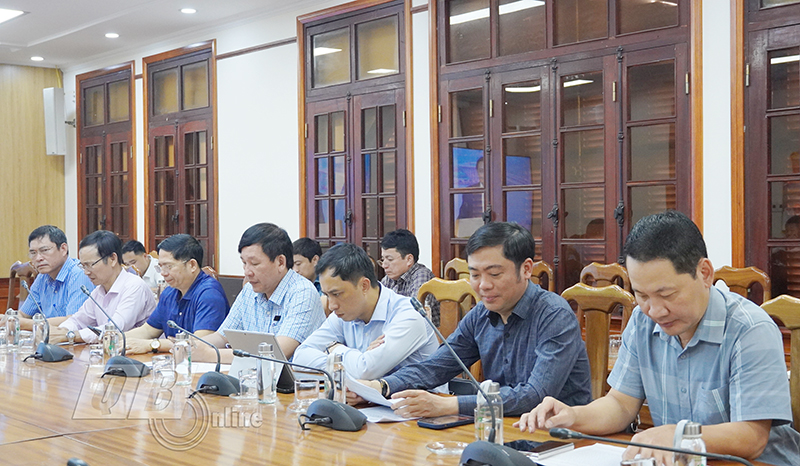 Các đại biểu dự phiên họp tại điểm cầu Quảng Bình.