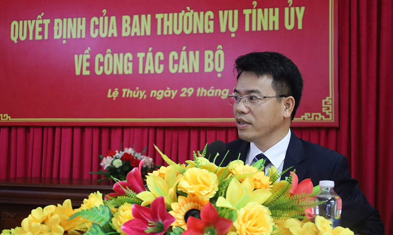 Đồng chí Bí thư Huyện ủy Lệ Thủy Phan Thanh Cường phát biểu tại buổi lễ.
