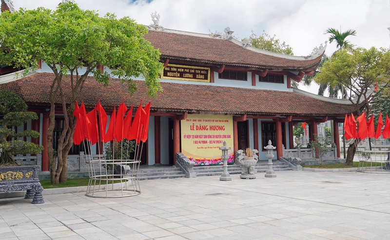 Nhà tưởng niệm cố Phó Chủ tịch nước Nguyễn Lương Bằng đã trở thành địa chỉ đỏ trong giáo dục, truyền thống yêu nước cho thế hệ trẻ tỉnh Hải Dương nói riêng và cả nước nói chung.