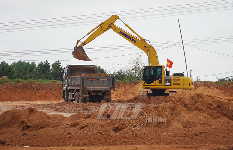 Dự án đường bộ cao tốc Bắc Nam đoạn qua tỉnh Quảng Bình cần đến 8,7 triệu m3 đất đắp.