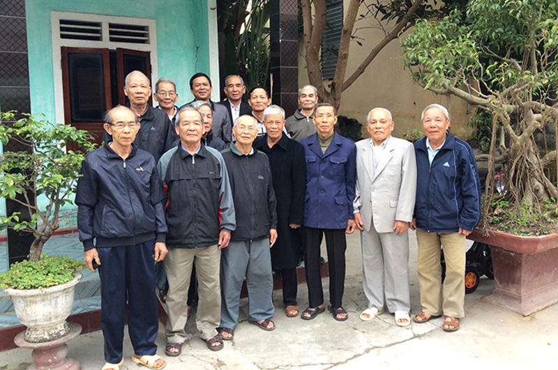 Cuộc gặp mặt truyền thống của các cựu tuyển thủ đội bóng chuyền xã Lý Ninh xưa. Ảnh: Đoàn Thị