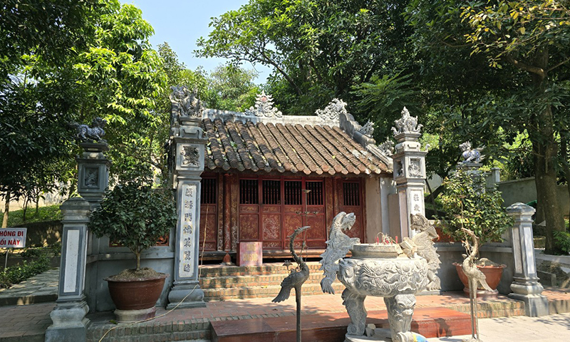 Đền thờ Thánh Mẫu Liễu Hạnh ở xã Quảng Đông (Quảng Trạch).
