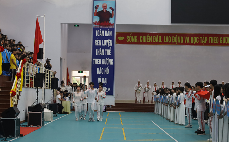 Lễ rước đuốc truyền thống HKPĐ tỉnh Quảng Bình lần thứ XVI.