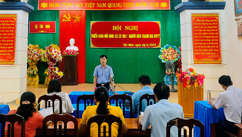 Quang cảnh hội nghị. 