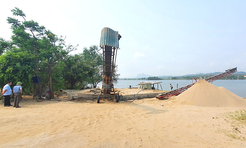 Vi phạm quy định về bảo vệ hành lang đê điều: Nhiều địa phương chưa xử lý dứt điểm