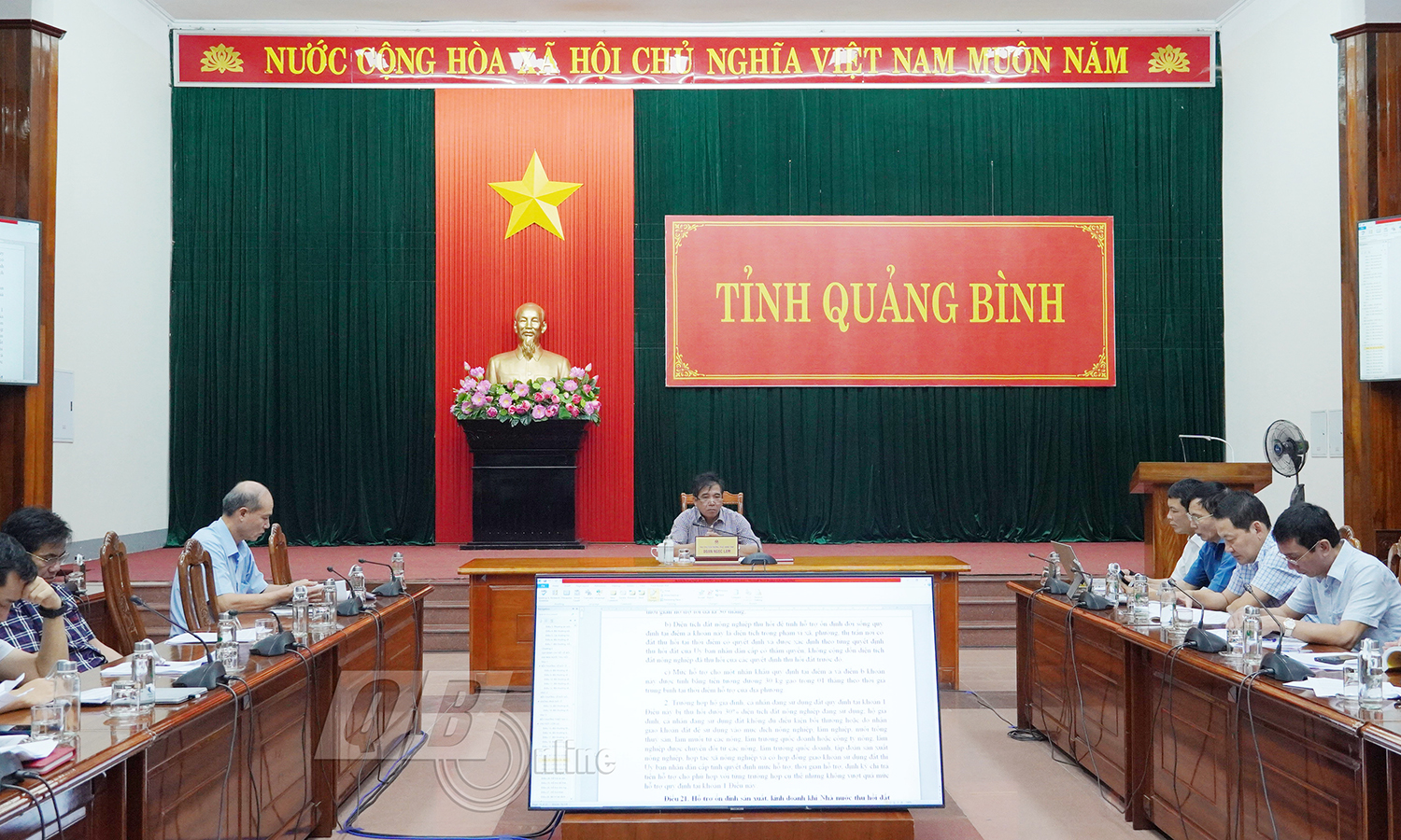 Xây dựng các văn bản quy định bồi thường, hỗ trợ, tái định cư và giá đất