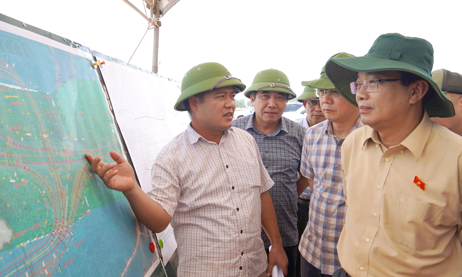 Khảo sát việc chuyển mục đích sử dụng rừng, đất rừng và đất trồng lúa