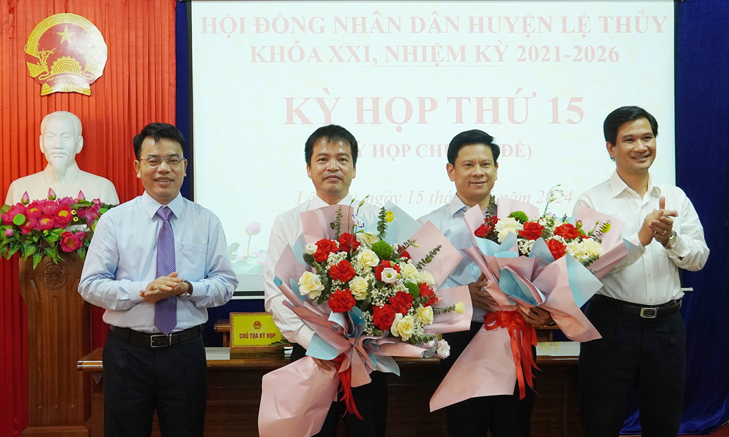 Đồng chí Phan Hồng Đăng được bầu làm Chủ tịch HĐND huyện Lệ Thủy