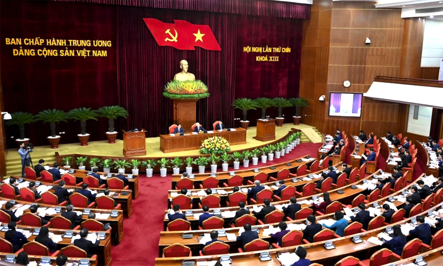 Khai mạc hội nghị lần thứ chín Ban Chấp hành Trung ương Đảng khóa XIII