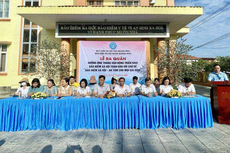Quảng Ninh: Ra quân hưởng ứng Tháng vận động triển khai BHXH toàn dân