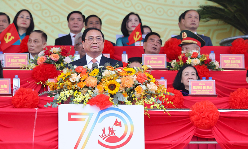 Ủy viên Bộ Chính trị, Thủ tướng Chính phủ Phạm Minh Chính trình bày diễn văn kỷ niệm. Ảnh: VGP/Nhật Bắc