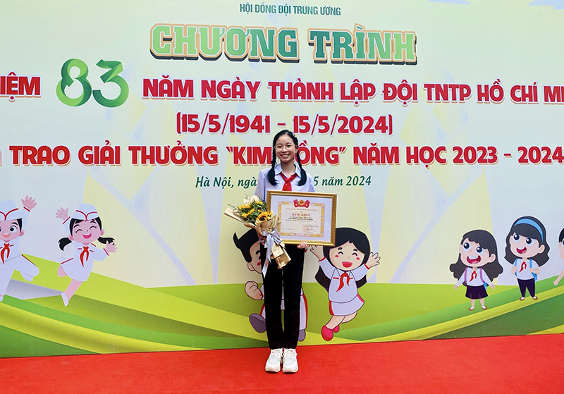  Nguyễn Ngọc Thủy Tiên là 1 trong 2 đội viên tiêu biểu của Quảng Bình nhận giải thưởng Kim Đồng năm học 2023-2024.