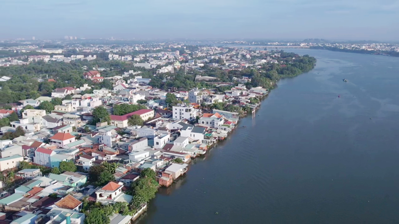 Từ một “xứ sở lạ lùng”, Biên Hòa-Đồng Nai đã trở thành vùng đất lành “gạo trắng nước trong” dung chứa hàng triệu lưu dân tứ xứ đến đây lập nghiệp bên dòng sông Đồng Nai.