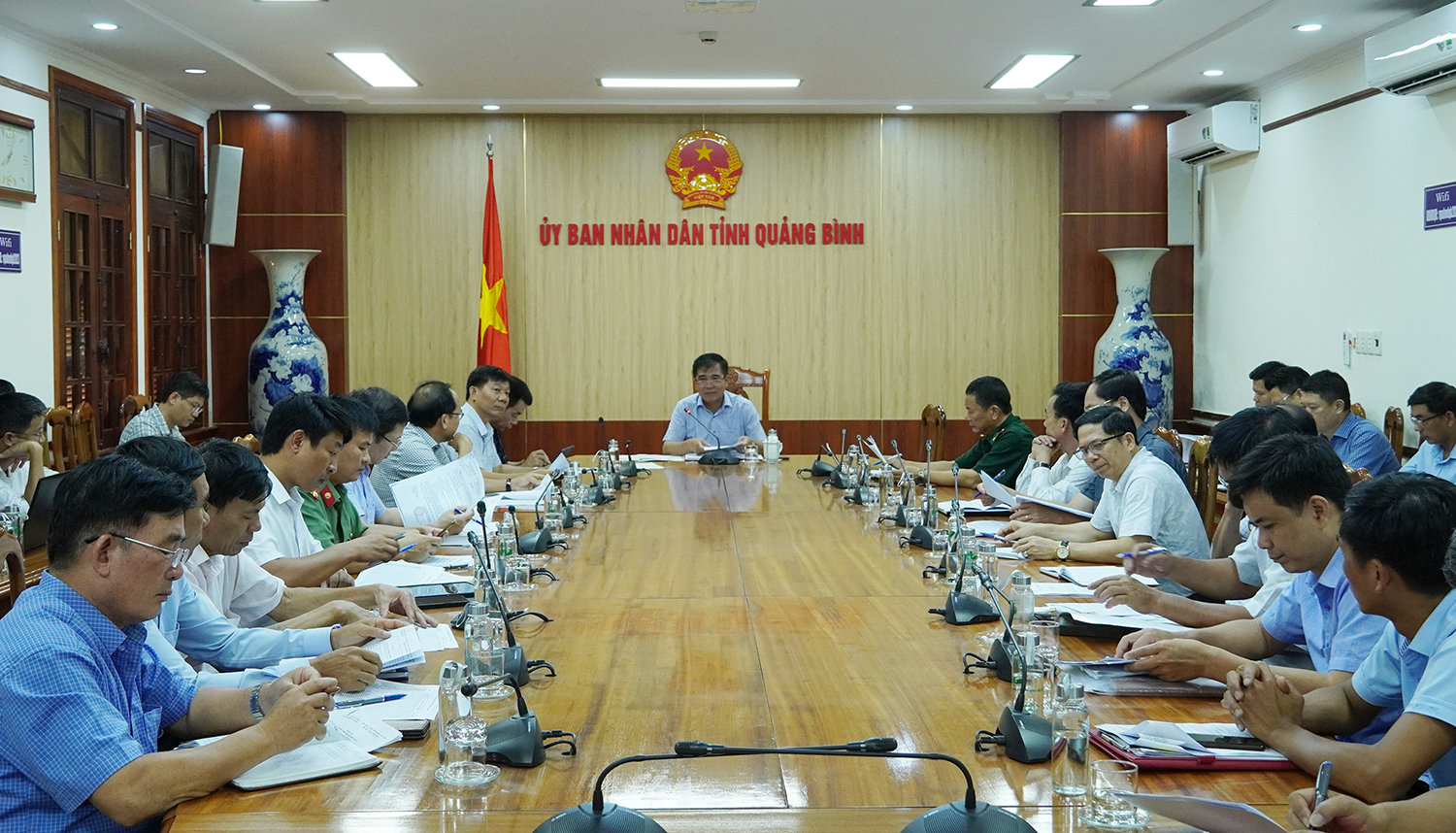 Đồng chí Phó Chủ tịch Thường trực UBND tỉnh Đoàn Ngọc Lâm chủ trì buổi làm việc với các sở, ngành, địa phương liên quan đến công tác quản lý tàu cá “3 không”.