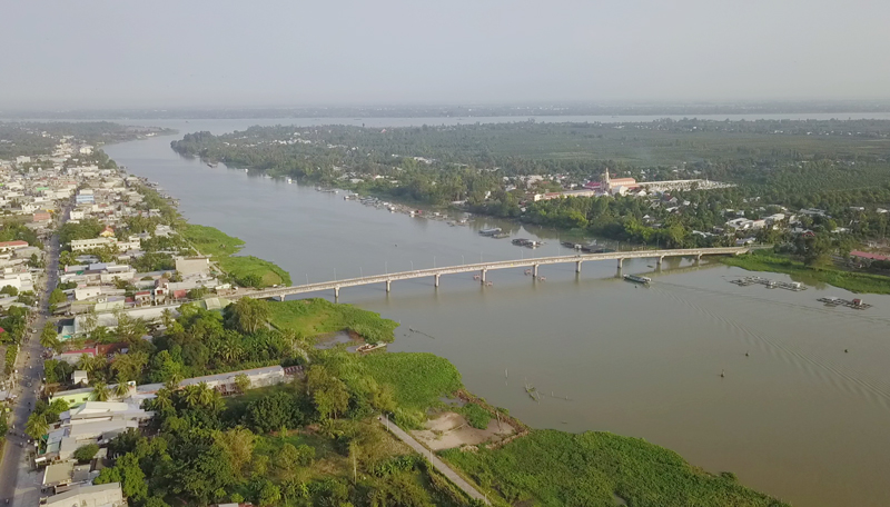 Màu xanh no ấm đã khoác lên xứ cù lao hàng trăm năm tuổi.