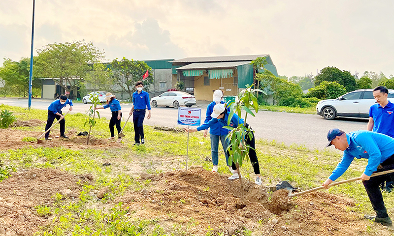 Bảo vệ môi trường bằng việc làm thiết thực