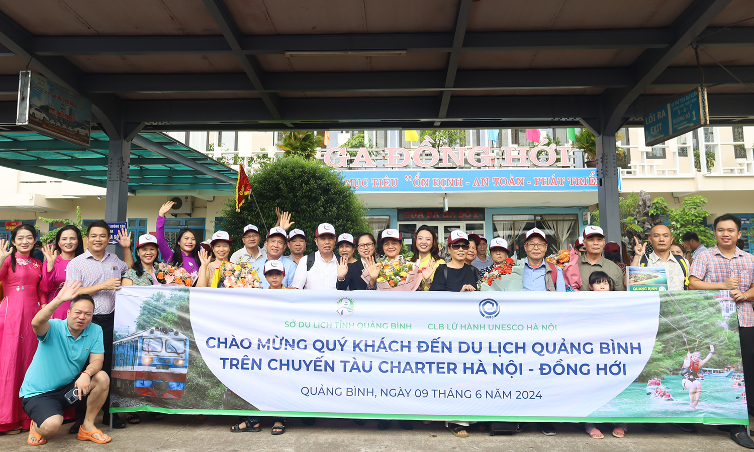 Đón đoàn tàu charter du lịch đến Quảng Bình