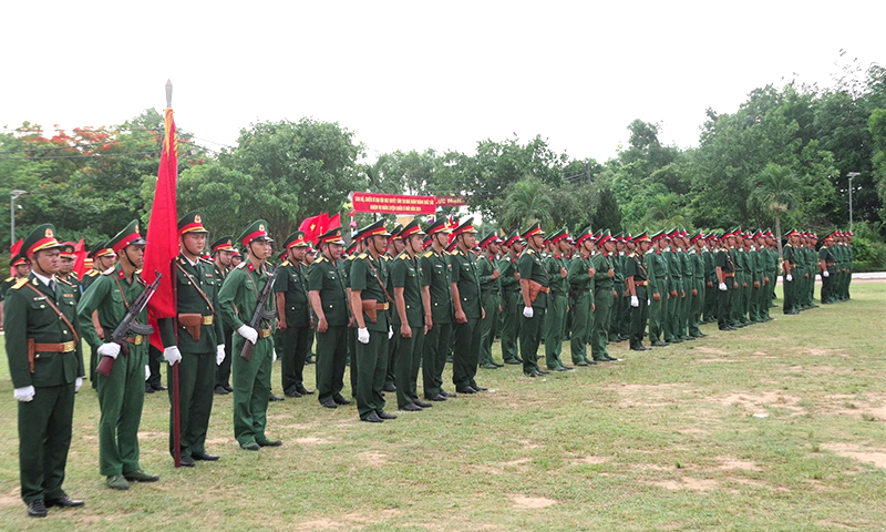 Cán bộ, nhân viên, chiến sỹ tham dự lễ tuyên thệ.