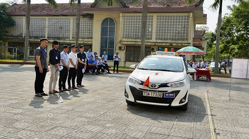 Hướng nghiệp, hỗ trợ đào tạo nghề, giải quyết việc làm cho bộ đội xuất ngũ là việc làm cấp thiết, cần được tập trung đầu tư.