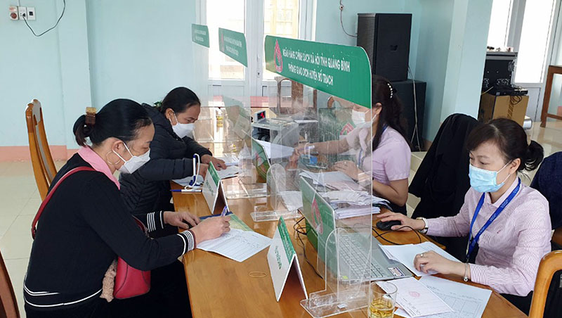  Khách hàng tiếp cận nguồn vốn vay ưu đãi để xây mới, sửa chữa nhà ở, phát triển sản xuất