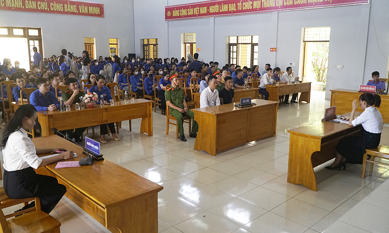 Phiên tòa giả định nhằm răn đe, cảnh báo về tác hại của ma túy cho học sinh.