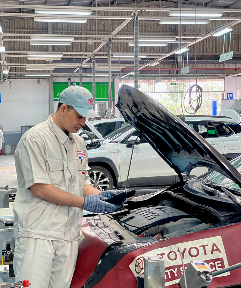 Hơn 80 kỹ thuật viên đáp ứng tốt công việc tại Công ty CP Toyota Quảng Bình nhờ liên kết đào tạo nghề.