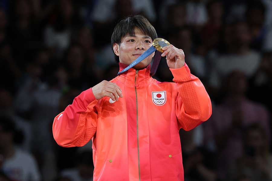 Hifumi Abe (Nhật Bản) giành huy chương Vàng Judo hạng cân 66kg nam. (Ảnh: Reuters)