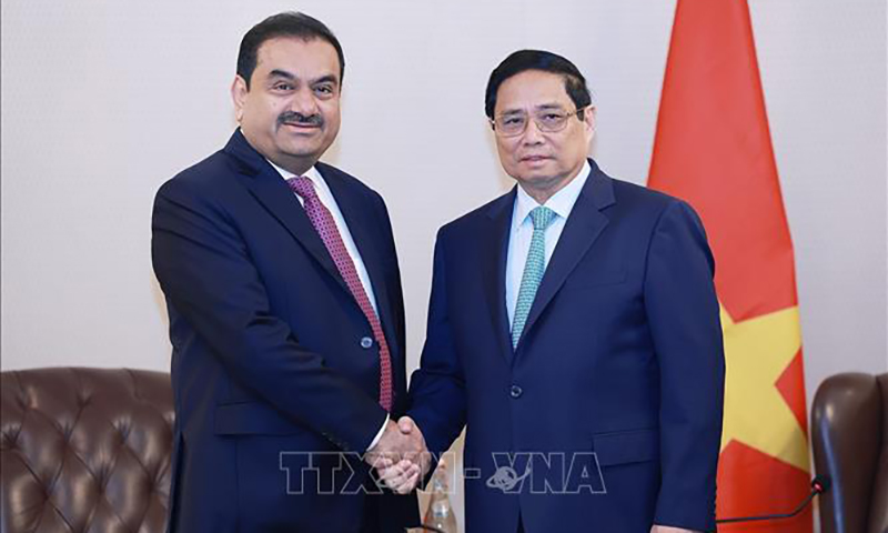 Thủ tướng Phạm Minh Chính tiếp ông Gautam Adani, Chủ tịch Tập đoàn Adani (Ấn Độ). Ảnh: Dương Giang/TTXVN