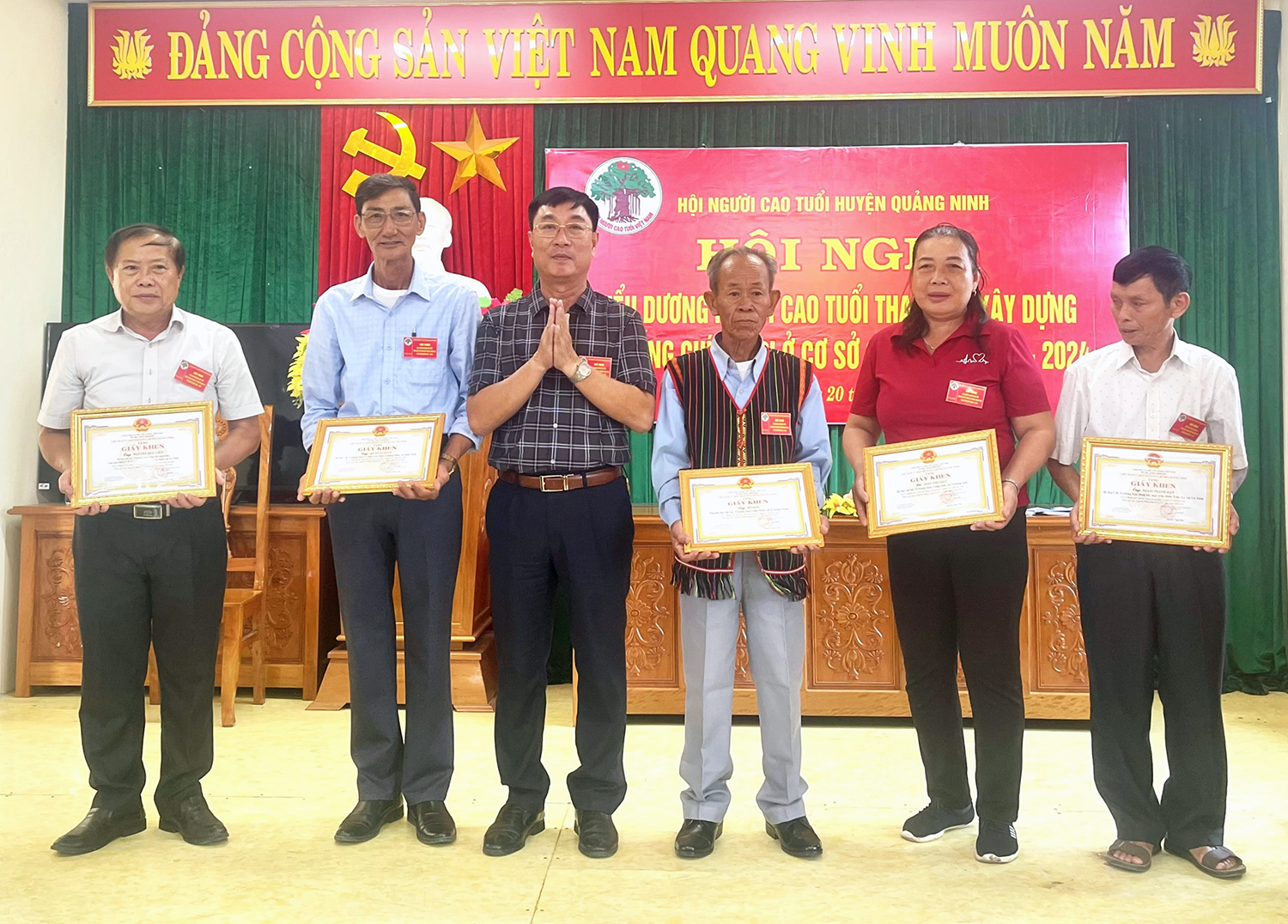 Quảng Ninh: Biểu dương người cao tuổi tham gia xây dựng hệ thống chính trị ở cơ sở