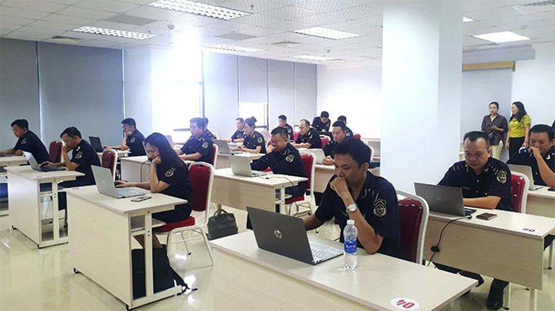 Lớp bồi dưỡng lý luận, cập nhật kiến thức cho cán bộ, đảng viên đối tượng 5 trên internet do Ban Tuyên giáo Tỉnh ủy Quảng Trị tổ chức.