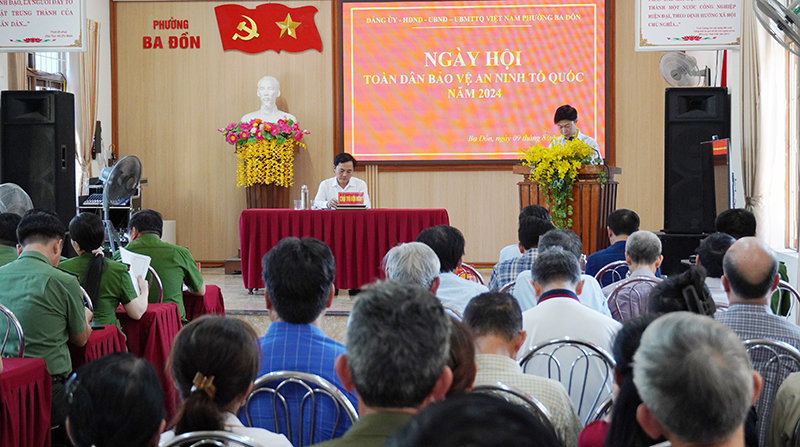 Quang cảnh ngày hội.