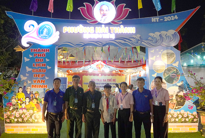 Hội trai 3 thế hệ.