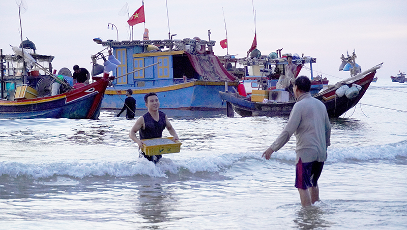 https://baoquangbinh.vn/dataimages/202408/original/images791864_DSC05560.jpg