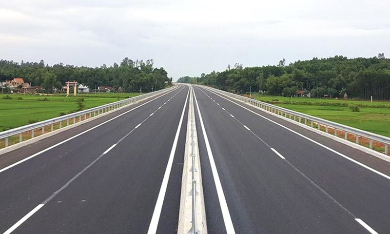 Thi đua bảo đảm mục tiêu cả nước có 3.000km đường cao tốc vào cuối năm 2025