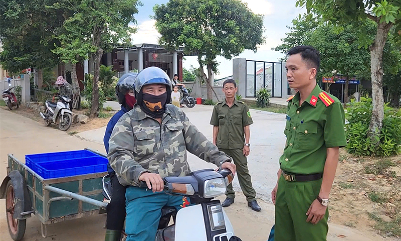 Xã Phú Định (Bố Trạch): Các điểm thu mua mủ cao su trong khu dân cư đã ngừng hoạt động