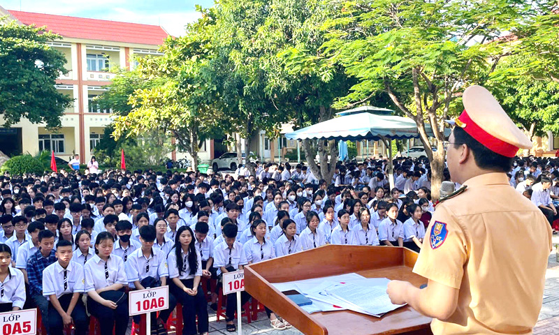 Nâng cao kiến thức an toàn giao thông cho học sinh, sinh viên