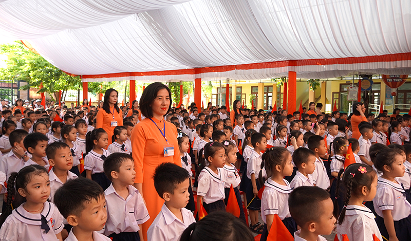 TP. Đồng Hới tiếp tục thực hiện phong trào thi đua “Đổi mới, sáng tạo trong quản lý, giảng dạy và học tập”.