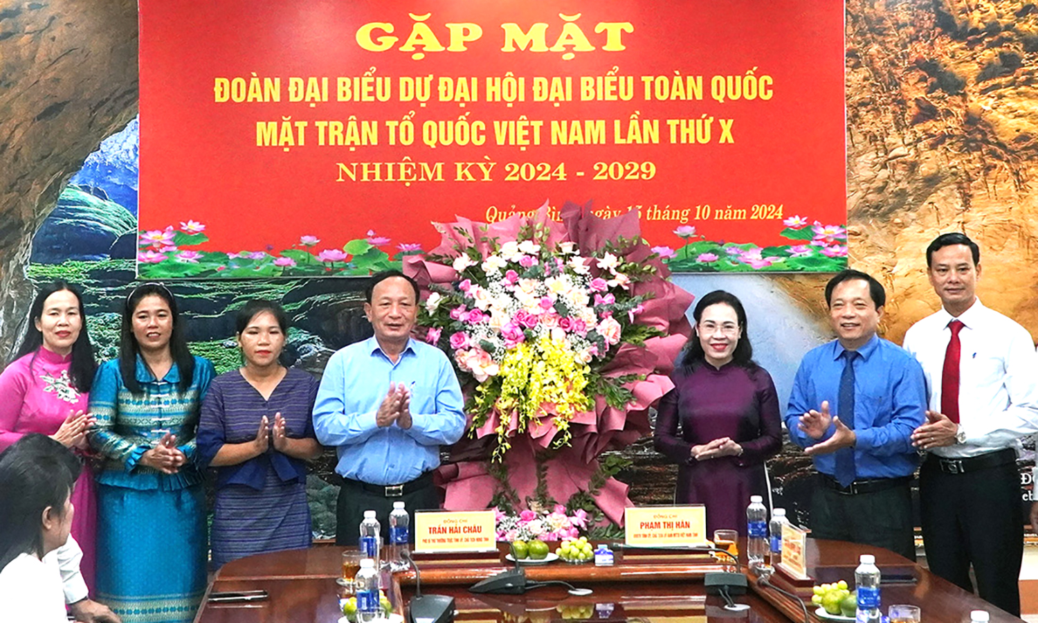 Gặp mặt đoàn đại biểu tham dự Đại hội MTTQVN lần thứ X