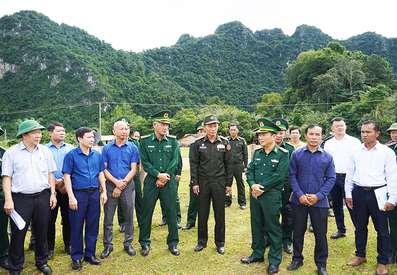 Thống nhất nội dung, thời gian, địa điểm tổ chức ký kết nghĩa cụm dân cư hai bên biên giới