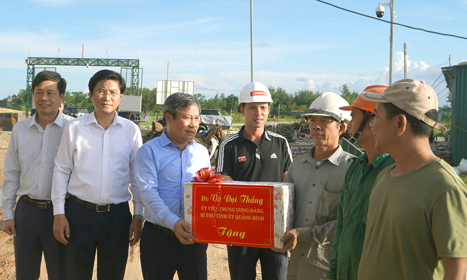 Đồng chí Bí thư Tỉnh ủy kiểm tra tiến độ dự án Bệnh viện đa khoa khu vực Bắc Quảng Bình