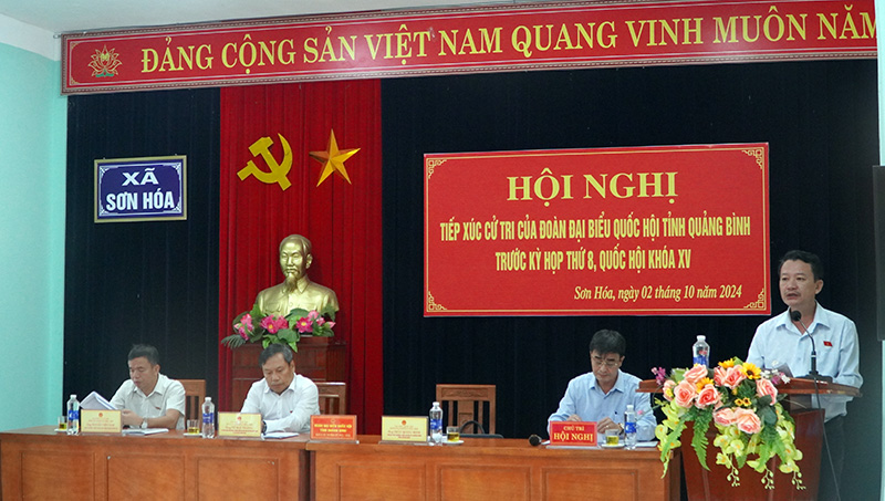 Đại biểu Trần Quang Minh thông tin về kỳ họp thứ 8 và các hoạt động nổi bật của Đoàn ĐBQH tỉnh