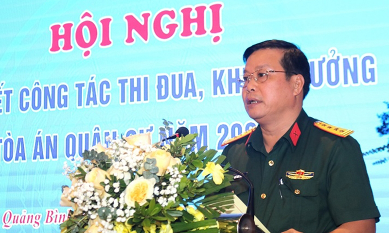 Đồng chí đại tá Ngô Nam Cường phát biểu tại hội nghị.
