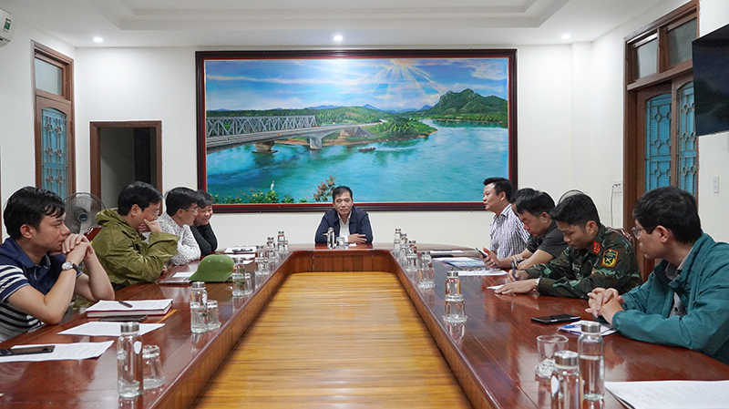 Đồng chí Phó Chủ tịch Thường trực UBND tỉnh Đoàn Ngọc Lâm làm việc với lãnh đạo UBND huyện Quảng Ninh.