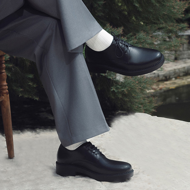 Những mẫu giày Chunky trẻ trung, trendy.