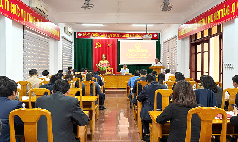 HĐND Minh Hóa: Thông qua Nghị quyết phân bổ, điều chỉnh nguồn vốn xây dựng nông thôn mới