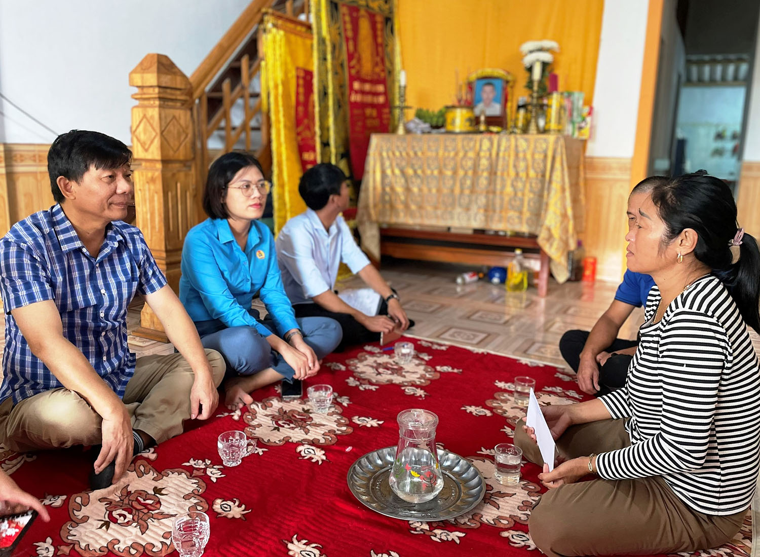 Hỗ trợ gia đình ngư dân bị nạn trên biển