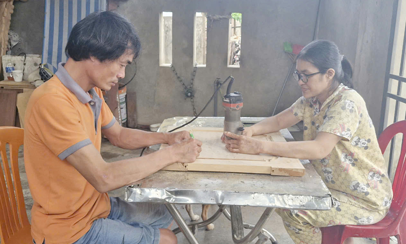 Nghị lực vươn lên của đôi vợ chồng khuyết tật